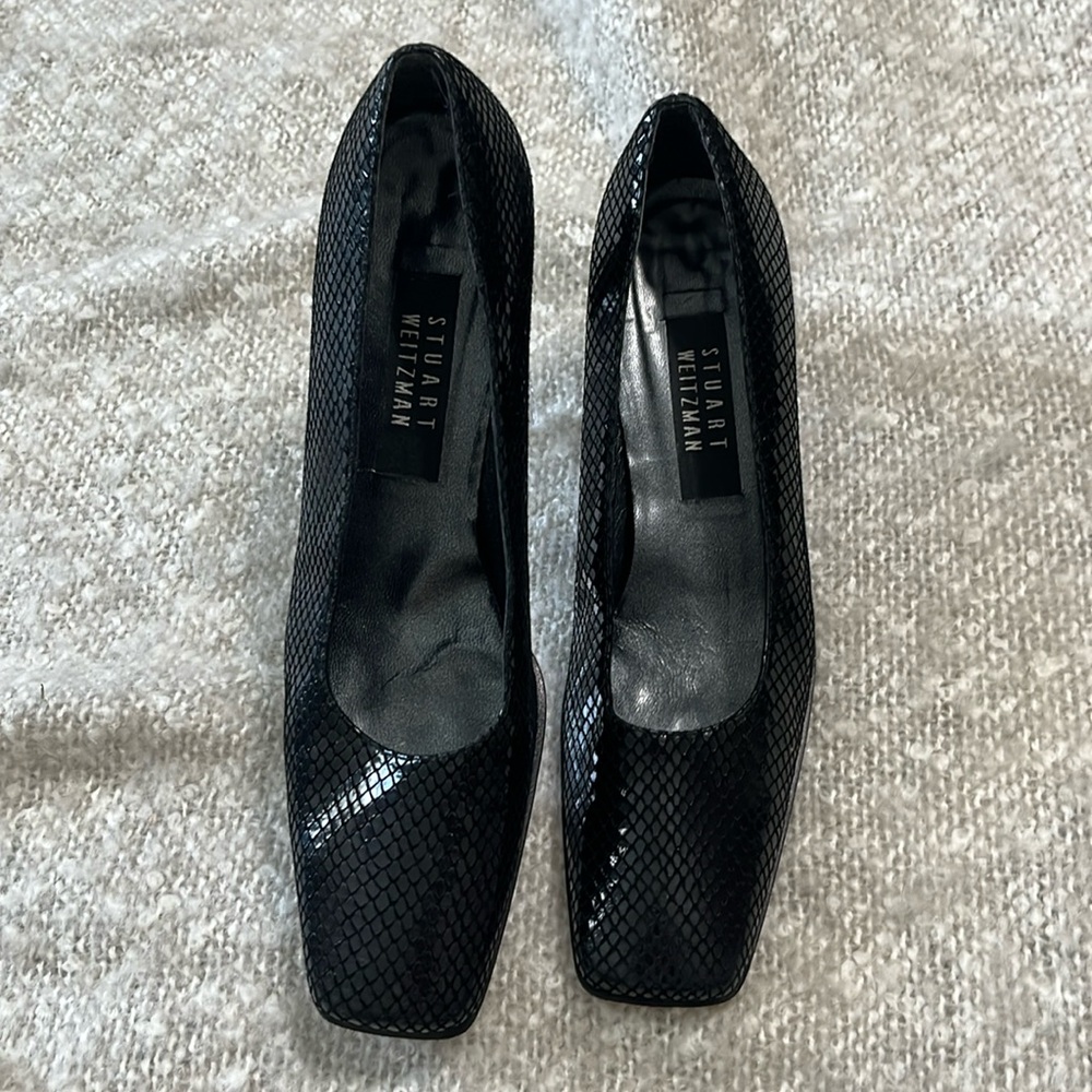 STUART WEITZMAN Vintage Black Snake Embossed Square Toe Pumps‎ Heels Size 7 AA